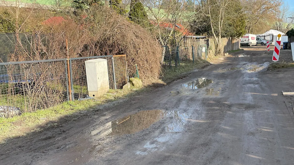 Ein Teilstück der Straße befindet sich in Privatbesitz und wird nicht in Stand gehalten