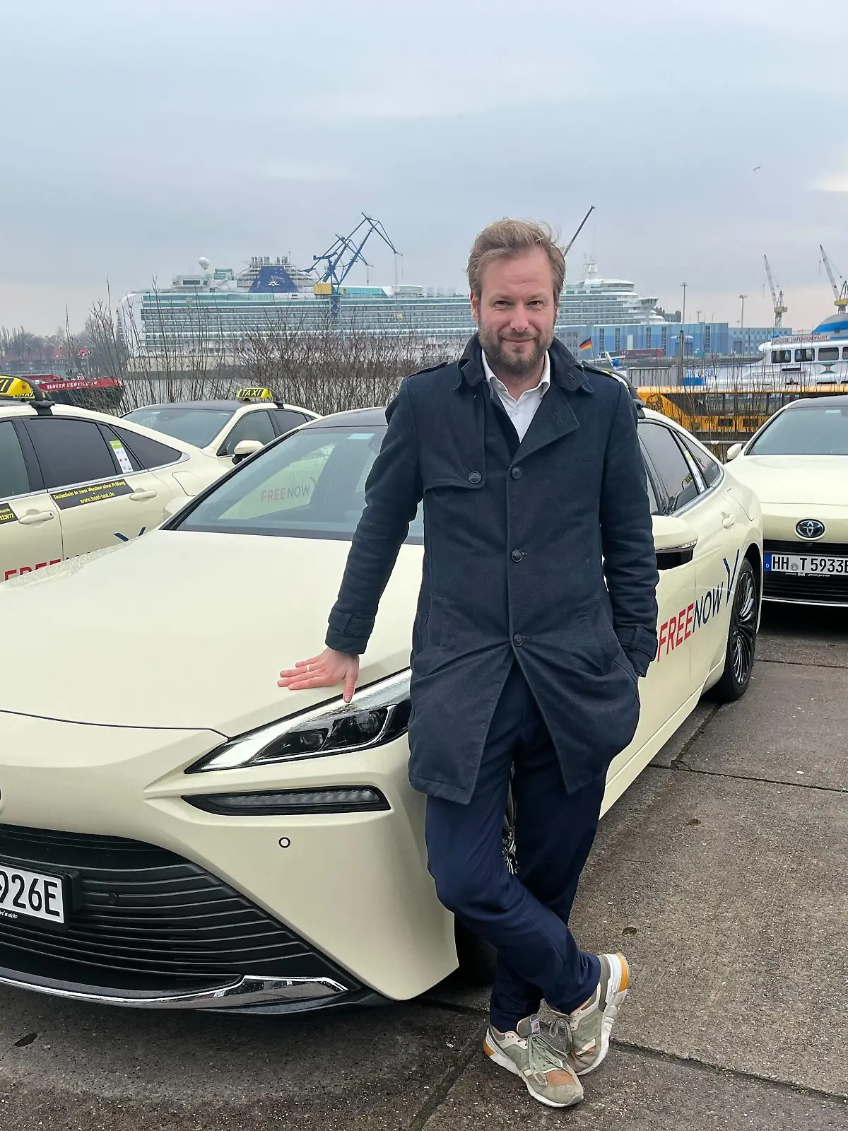 "Damit leisten wir gemeinsam mit der Taxibranche einen echten Beitrag zum Klimaschutz", so Anjes Tjarks, Senator für Verkehr und Mobilitätswende.