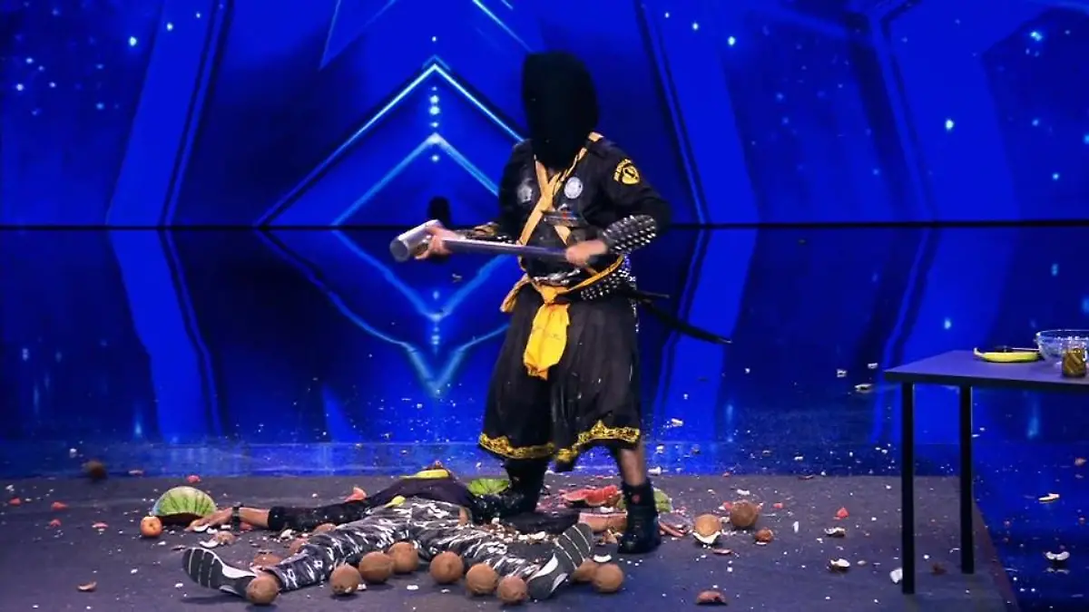 Bruce Darnell: "Die sind ein bisschen gestört" Das Supertalent 2018: Show 10