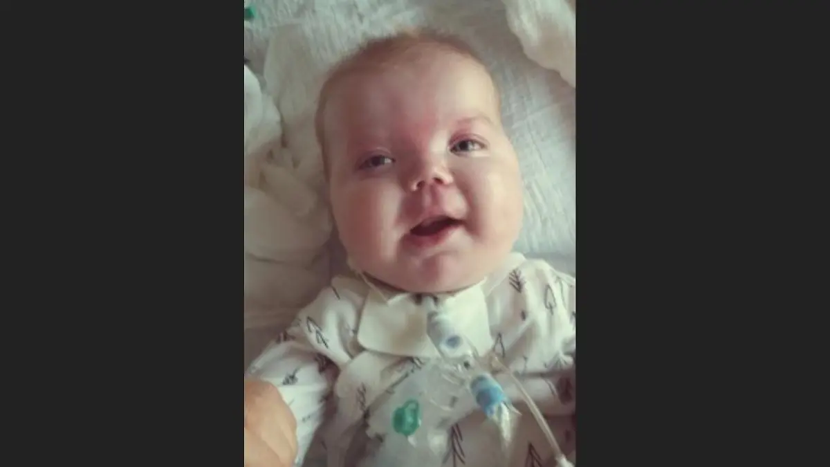 Finn lacht Gesicht