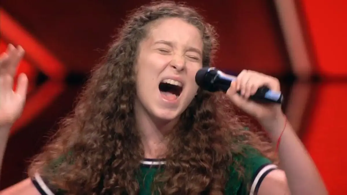 Anti-Mobbing! 13-jährige Emmie begeistert die Jury Das Supertalent 2018: Show 9