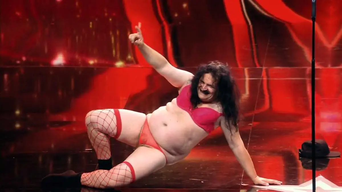 Die Bauchrolle ist zurück! Das Supertalent 2018: Show 9