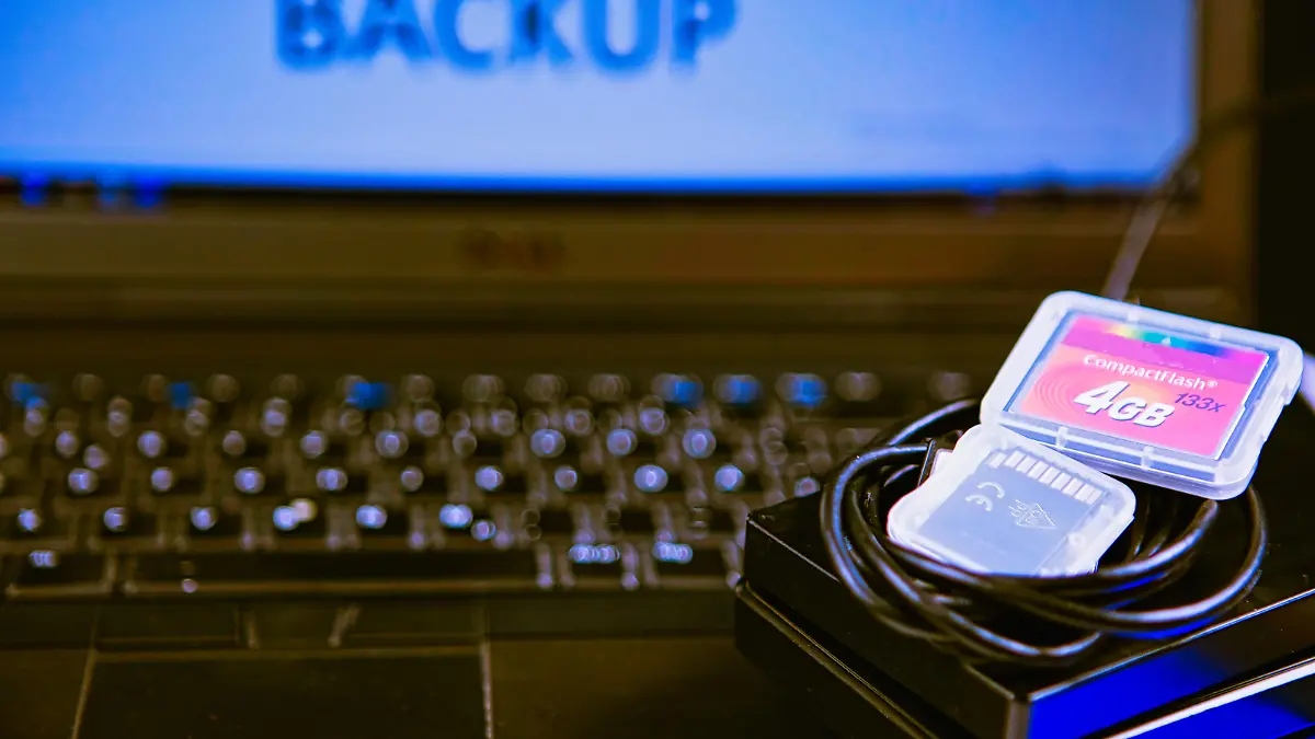 RTL-Backup-Day-Laptop-Festplatten-Speicherkarten-2-Torsten-Rabe MGL8776