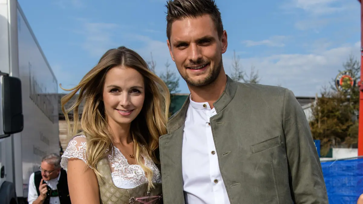 Lisa und Sven Ulreich auf dem Münchner Oktoberfest 2018.