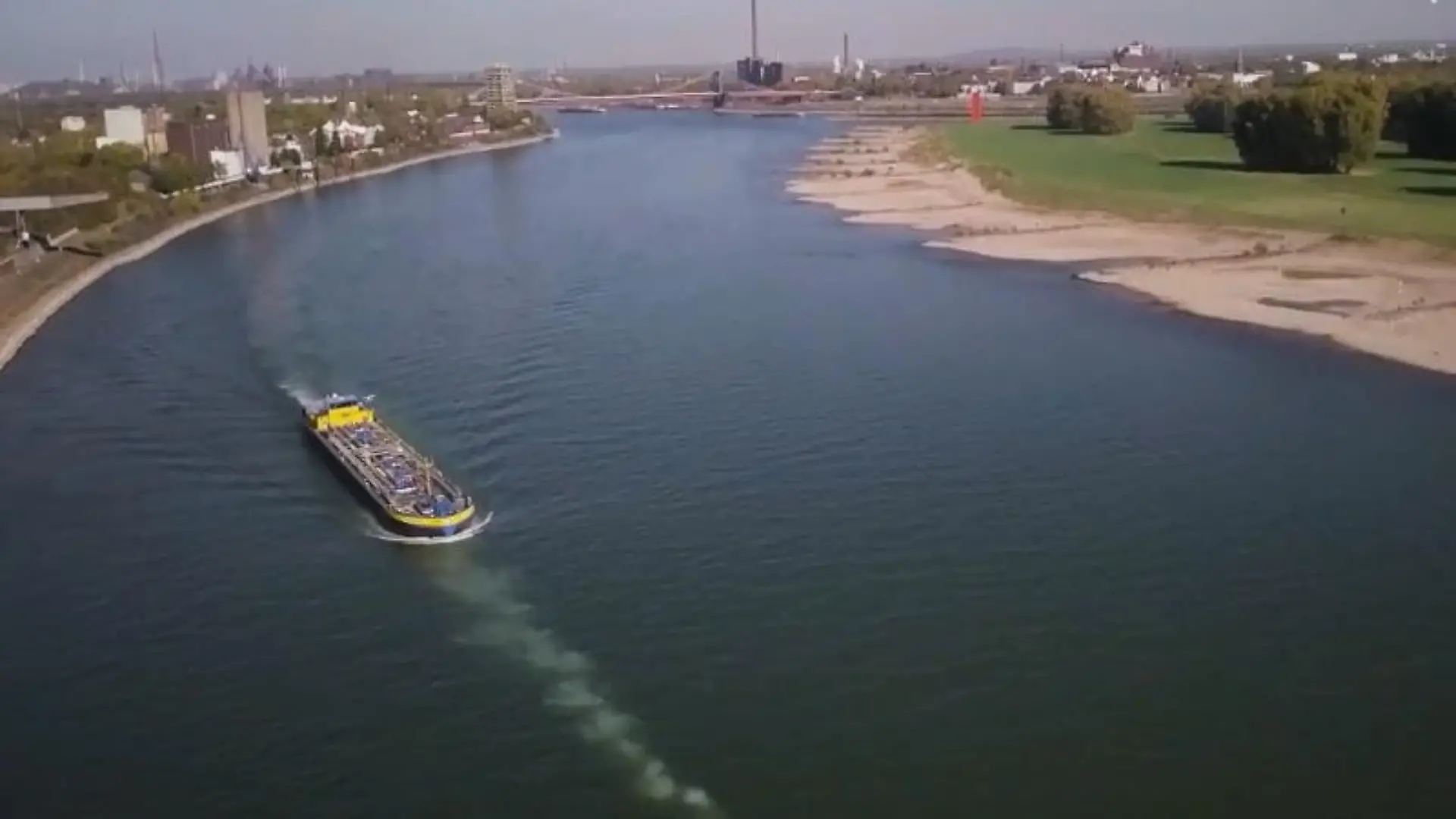 Flüsse haben zu wenig Wasser für die großen Tanker.
