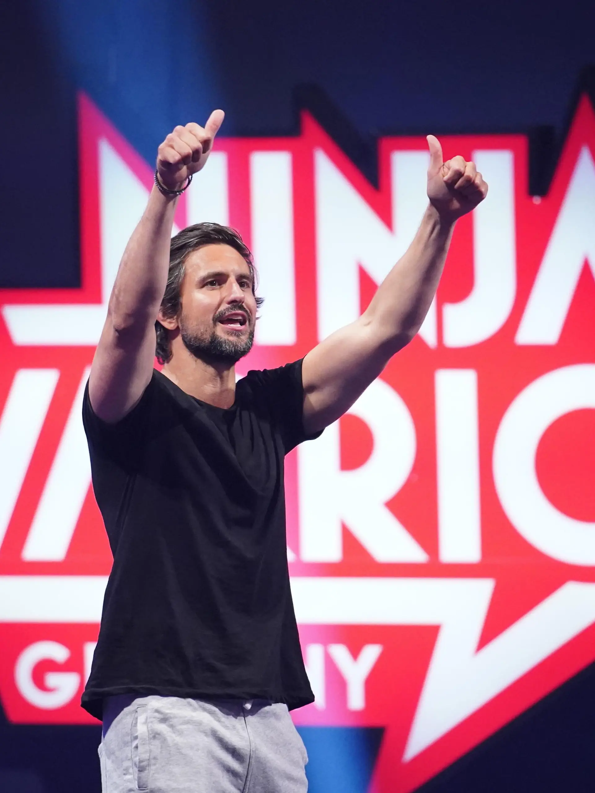 BU: Schauspieler Tom Beck wagt sich spontan auf den Parcours.
BB: Dritte Staffel, Foto: MG RTL D / Stefan Gregorowius, Vorrunde, AZ 24.05.2018, AZ 07, AZ07
