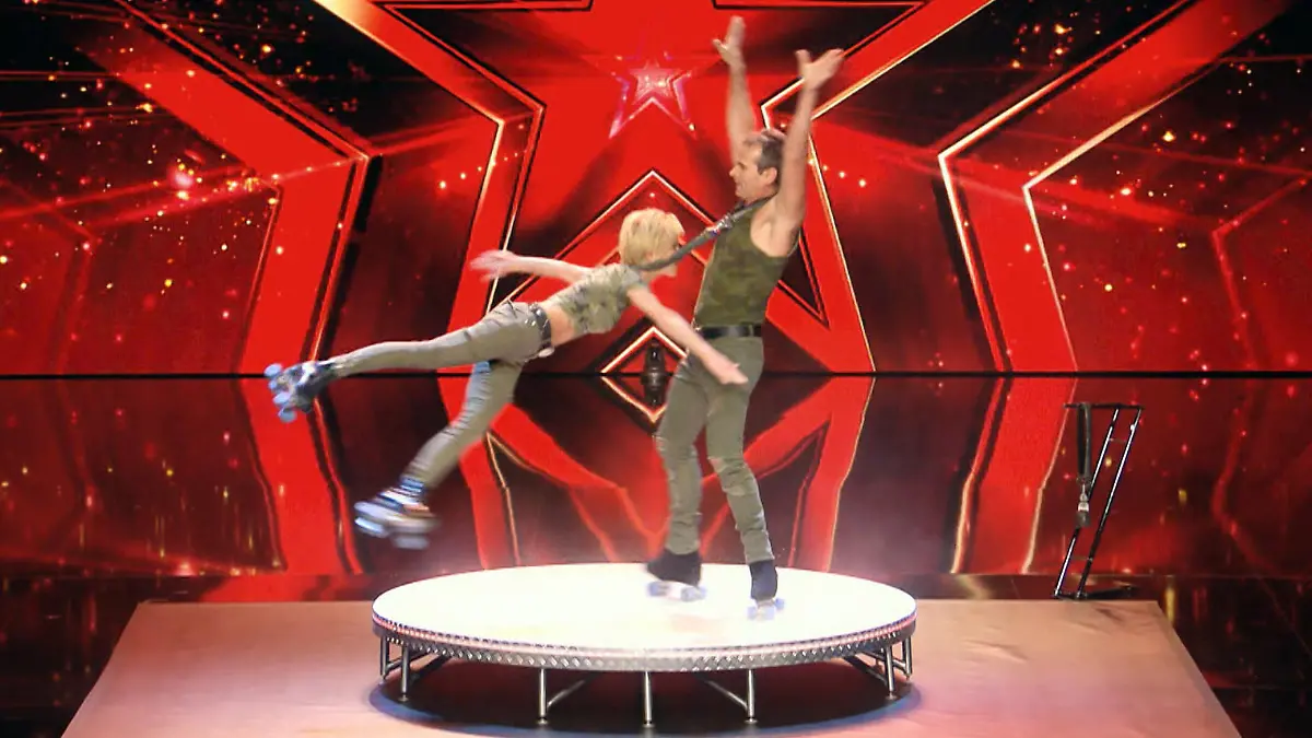 Tolle Rollschuh-Nummer - mit 58 und 52 Jahren! Das Supertalent: Show 6