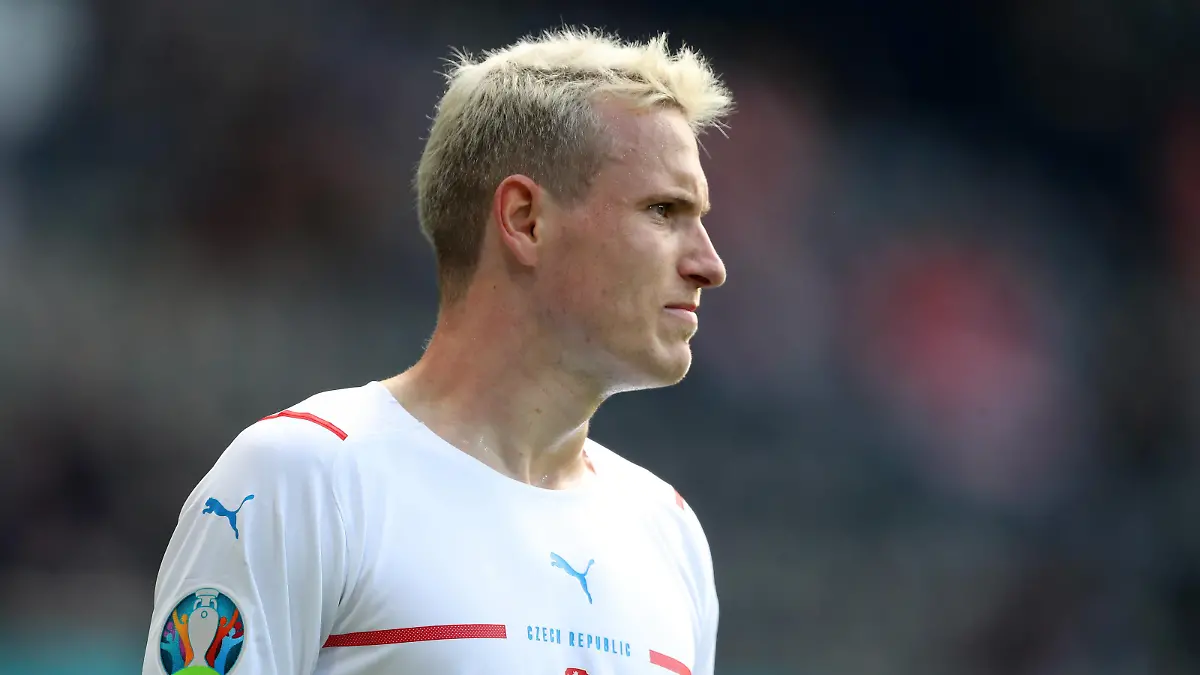 Mandatory Credit: Photo by Paul Greenwood/BPI/Shutterstock 12107328bv Jakub Jankto of Czech Republic Croatia v Czech Republic, UEFA European Championship, EM, Europameisterschaft 2020, Group D, Football, Hampden Park, Glasgow, UK - 18 June 2021 EDITORIAL USE ONLY No use with unauthorised audio, video, data, fixture lists, club/league logos or live services. Online in-match use limited to 120 images, no video emulation. No use in betting, games or single club/league/player publications. Croatia v Czech Republic, UEFA European Championship 2020, Group D, Football, Hampden Park, Glasgow, UK - 18 June 2021 EDITORIAL USE ONLY No use with unauthorised audio, video, data, fixture lists, club/league logos or live services. Online in-match use limited to 120 images, no video emulation. No use in betting, games or single club/league/player publications. PUBLICATIONxINxGERxSUIxAUTXHUNxGRExMLTxCYPxROMxBULxUAExKSAxONLY Copyright: xPaulxGreenwood/BPI/Shutterstockx 12107328bv