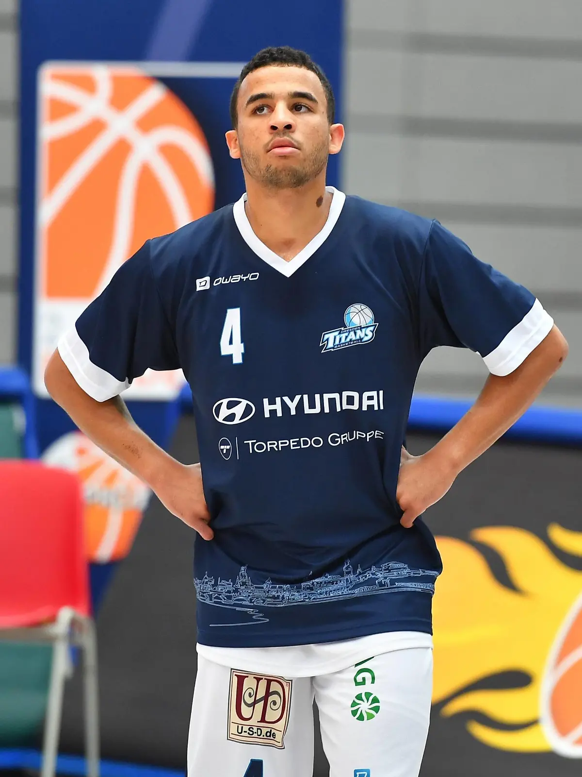Noah Berge (Dresden), Dresden Titans gegen Scanplus Baskets Elchingen, Basketball, 2. Bundesliga ProB der Männer, Saison 2017/2018, Dresden, Margon Arena, 15.10.2017, *** Noah Mountains Dresden Dresden Titans against Baskets Elchingen Basketball 2 Bundesliga ProB the Men Season 2017 2018 Dresden Margon Arena 15 10 2017  