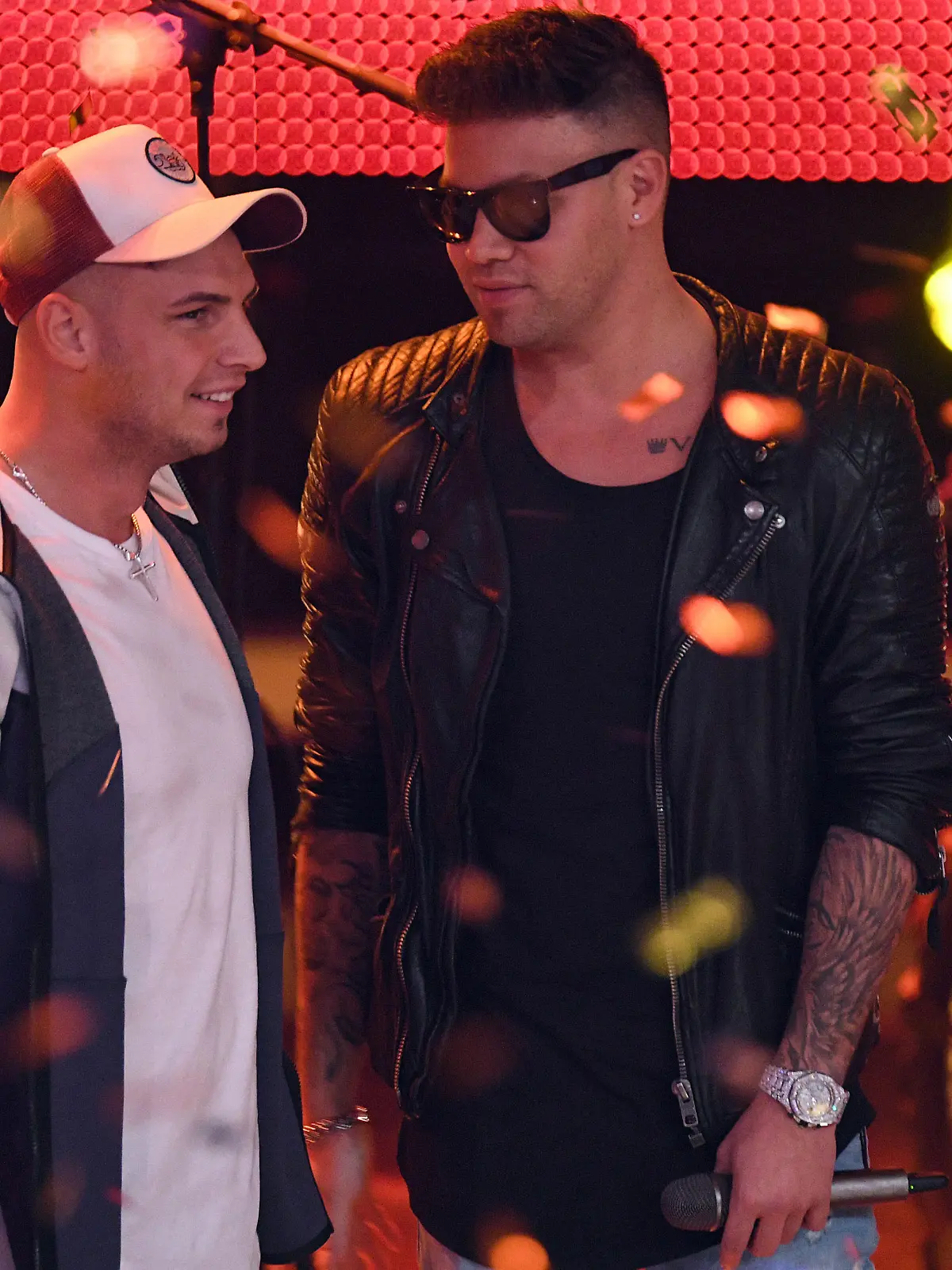 Pietro Lombardi und Kay One beim RTL-Jahresrückblick 2017 in Köln am 3. Dezember 2017.