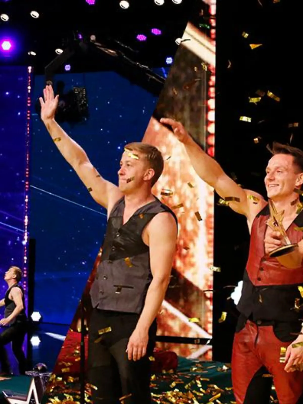 2018-10-19 150024 20181019 suta goldenerbuzzer