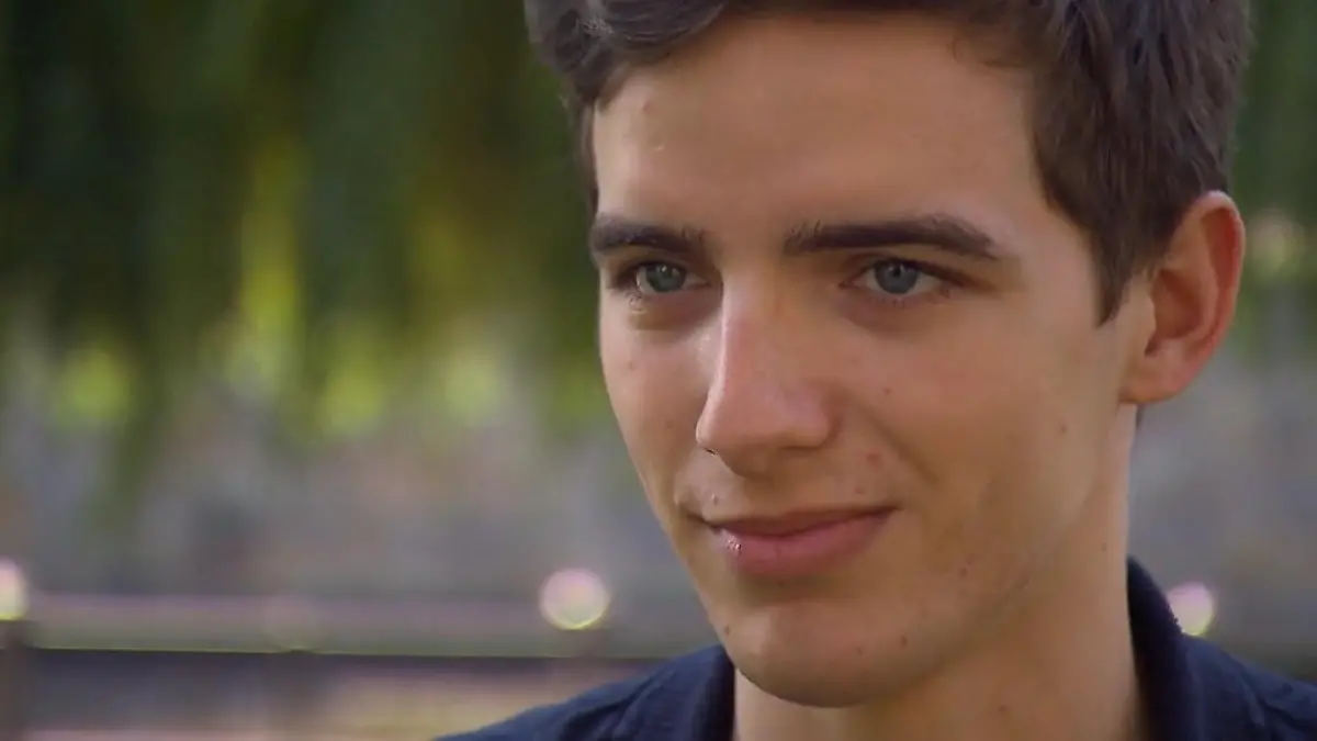 "Das hat einen runtergezogen!" Maximilian Braun spielt bei GZSZ ein Opfer von Mobbing