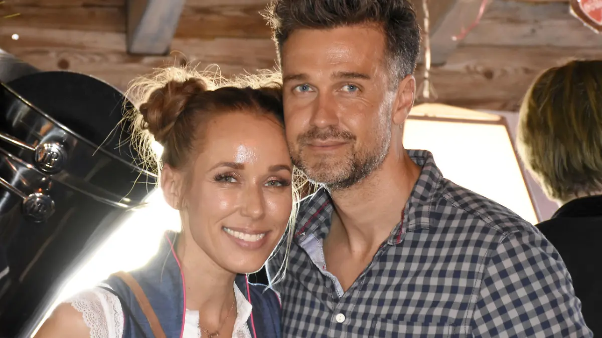 Annemarie und Wayne Carpendale in München auf der Wiesn 2018.