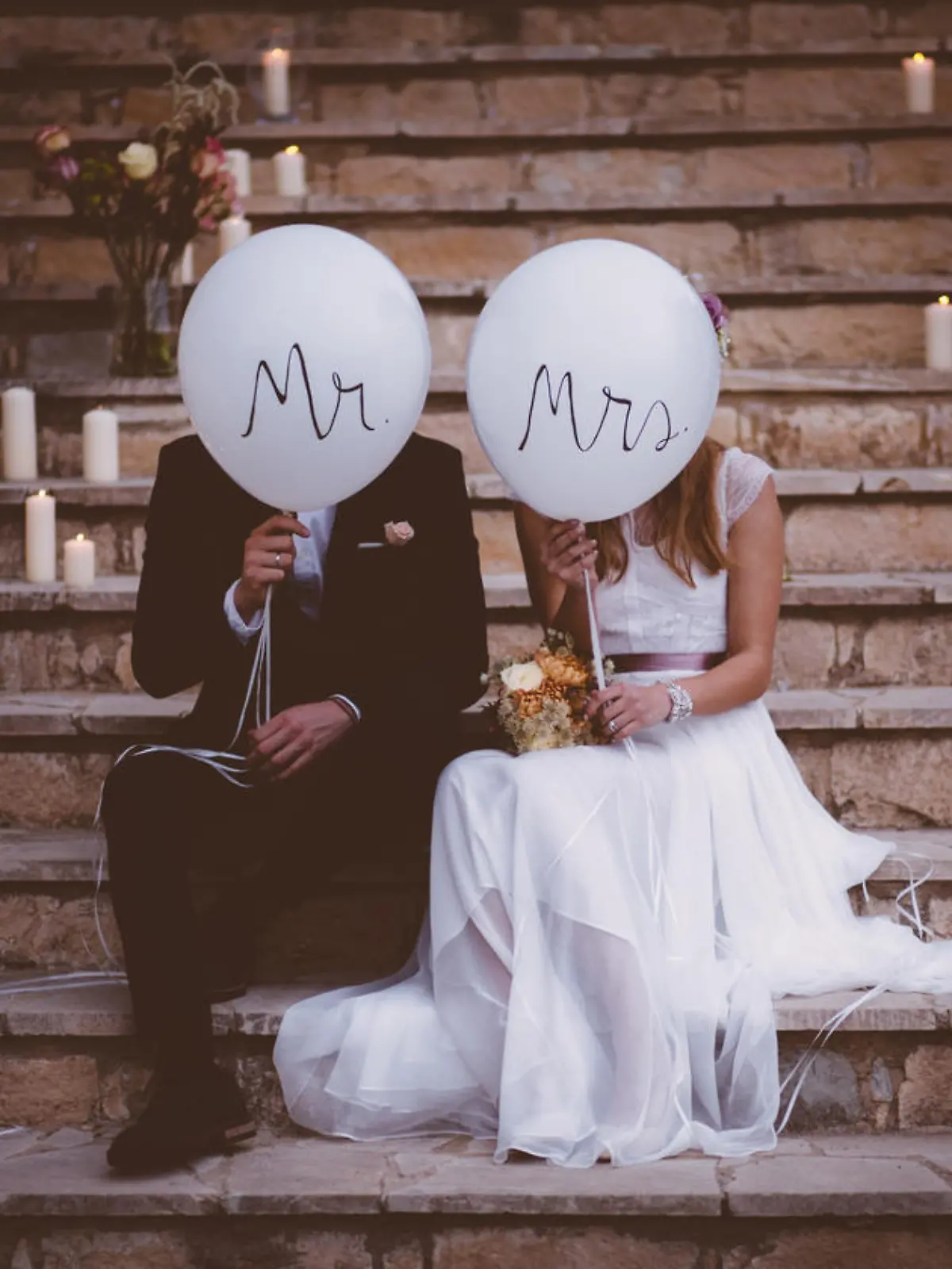 Braut und Bräutigam nach der Hochzeit