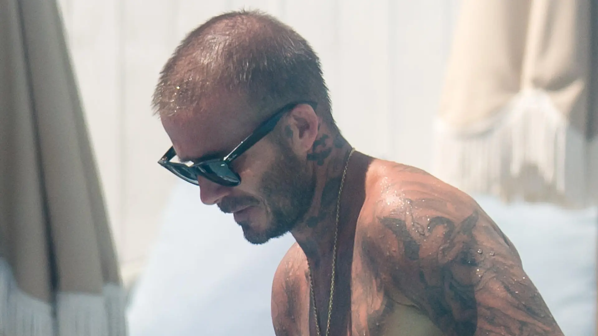David Beckhams Haare lichten sich am Oberkopf.