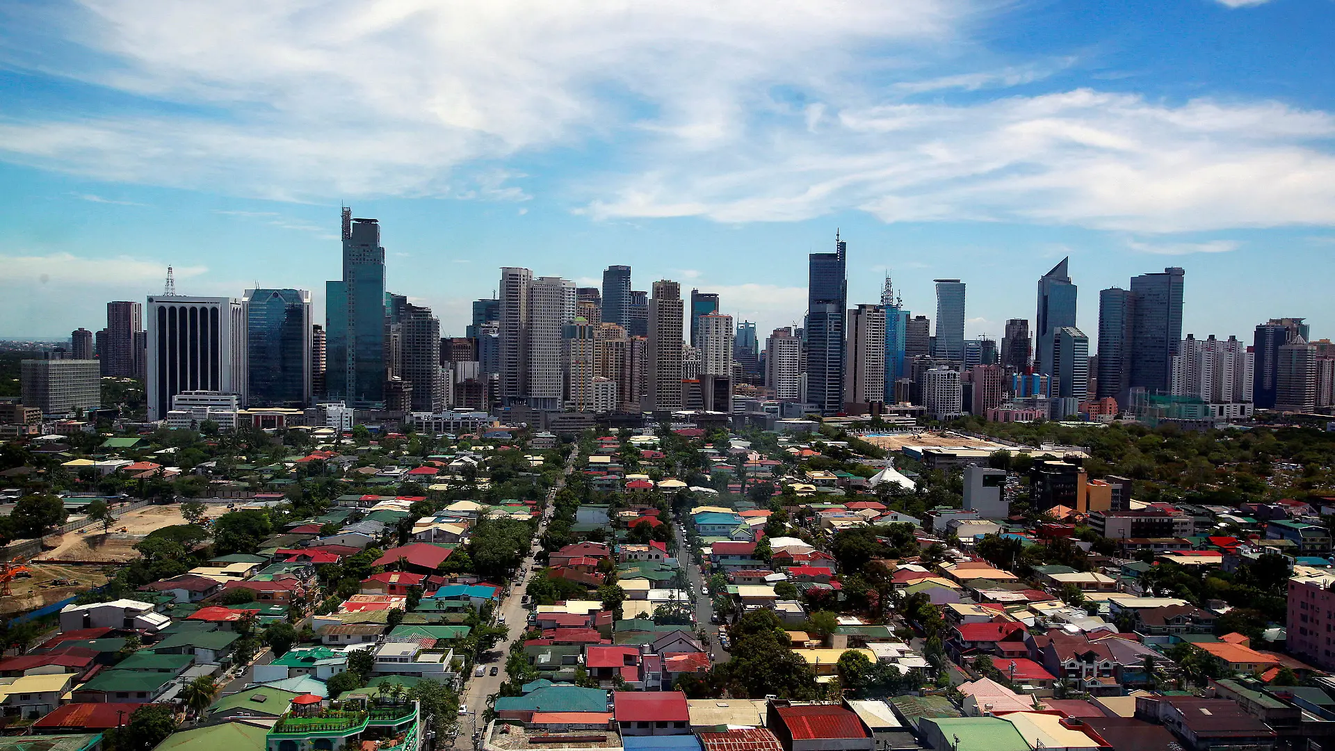 FILE PHOTO: A general view of the skyline from the Makati City Hall in Manila, Philippines, May 11, 2010.   To match Special Report CYBER-HEIST/FEDERAL     REUTERS/Nicky Loh/File Photo/File Photo