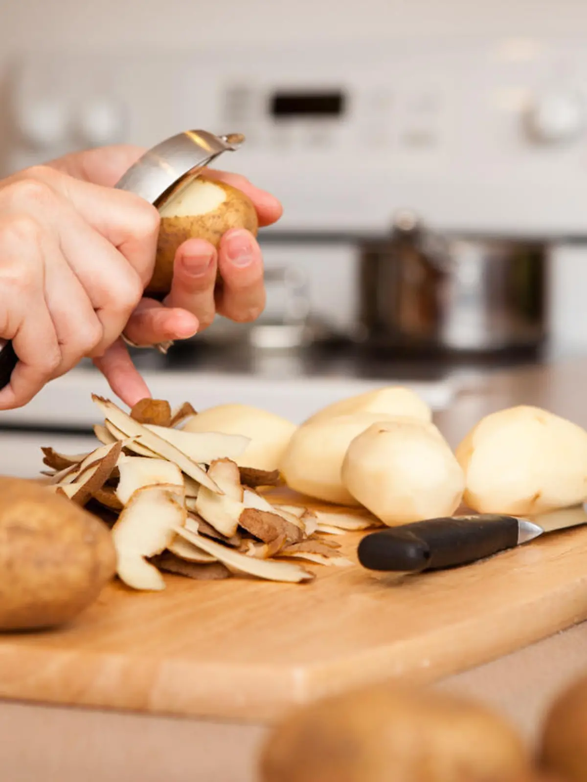 Kartoffeln schälen