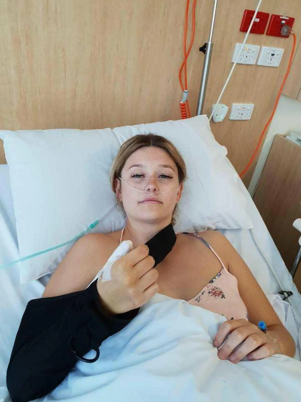 Löste ihr Nägelkauen den Hautkrebs aus?