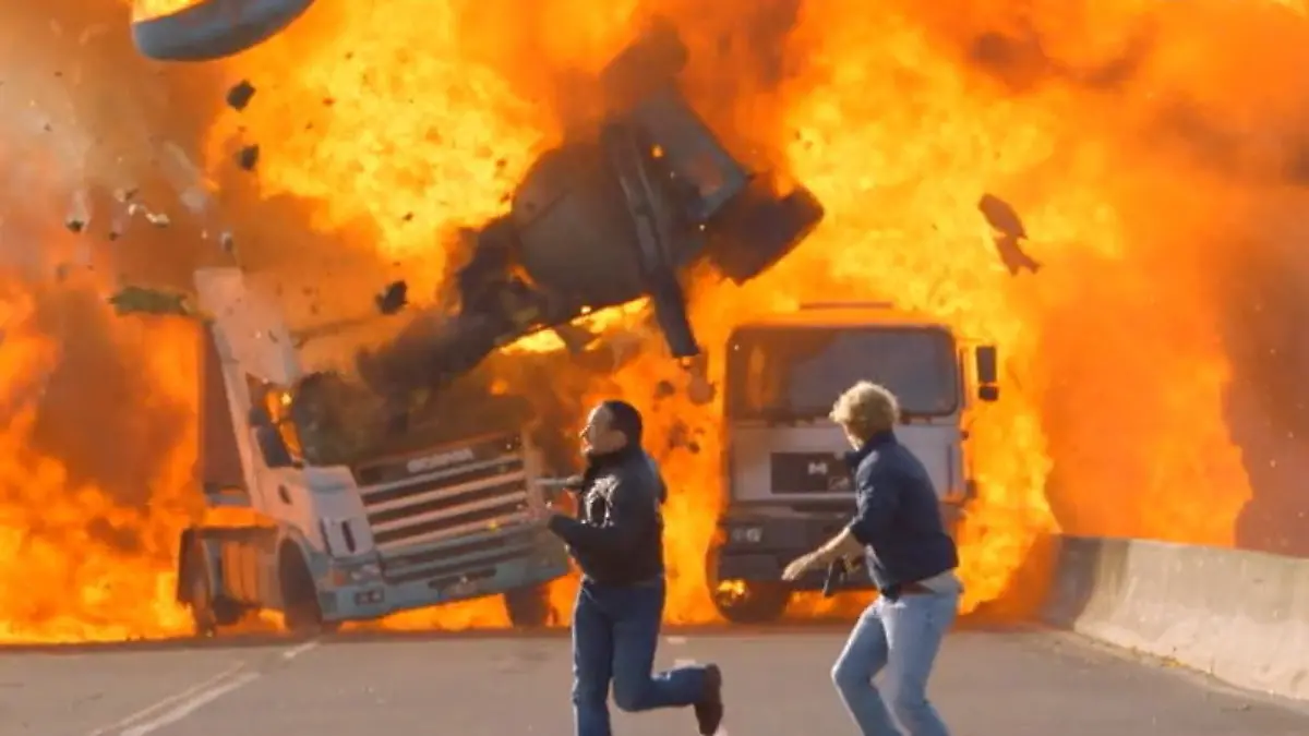 Paul Renner (Daniel Roesner, r.) und Semir Gerkhan (Erdogan Atalay)