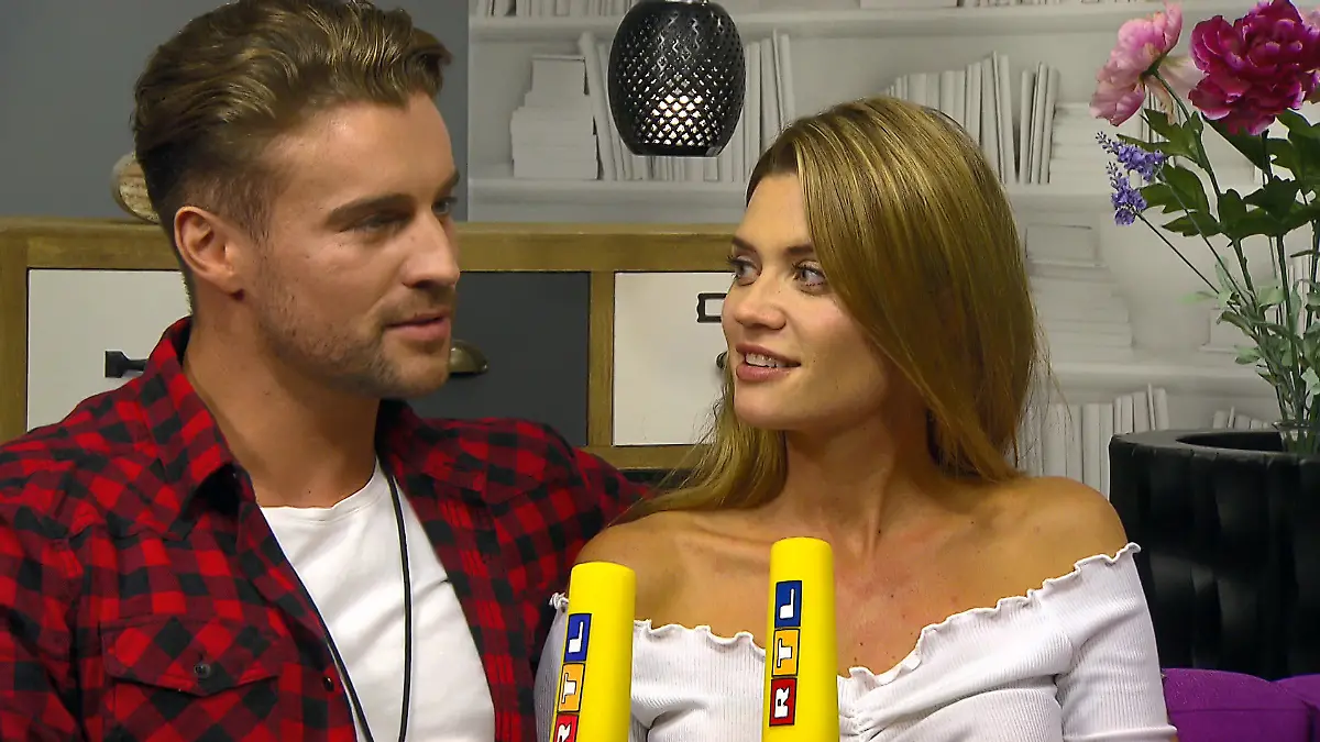 Alex und Nadine Chat 2.jpg
