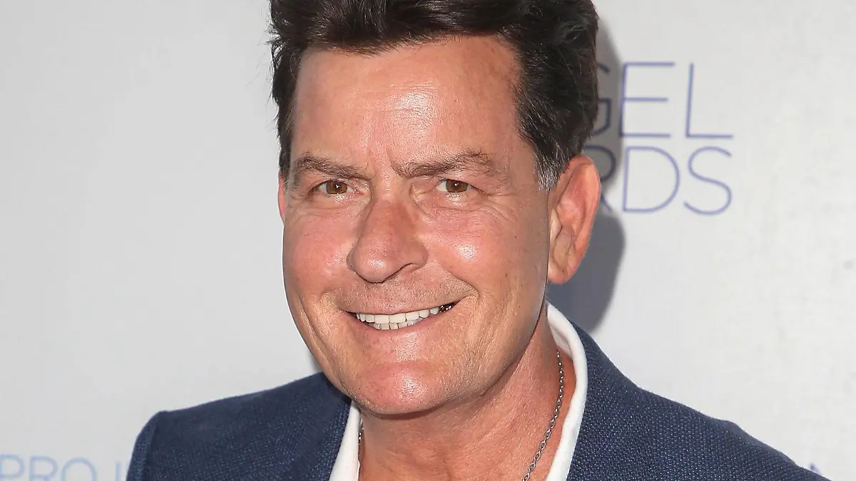 Charlie Sheen bei der Ankunft zur Angel Awards Verleihung am 18.08.2018 in Los Angeles Project Angel Food s 2018 Angel Awards in Los Angeles *** Charlie Sheen arrives at the Angel Awards ceremony on Aug 18, 2018 in Los Angeles at Project Angel Foods 2018 Angel Awards in Los Angeles PUBLICATIONxINxGERxSUIxAUTxONLY