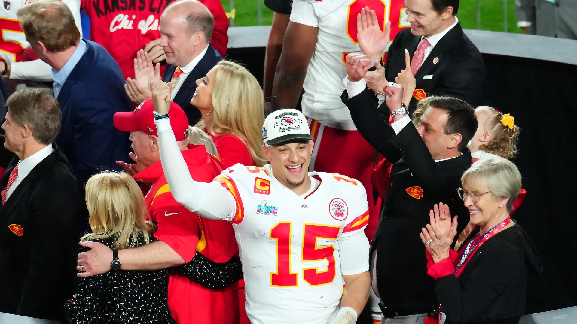 Feb 12, 2023; Glendale, AZ, USA; Kansas City Chiefs quarterback Patrick Mahomes (15) waves to the crowd after defeating the Philadelphia Eagles in Super Bowl LVII at State Farm Stadium. Mandatory Credit: Patrick Breen/The Republic via USA TODAY Sports