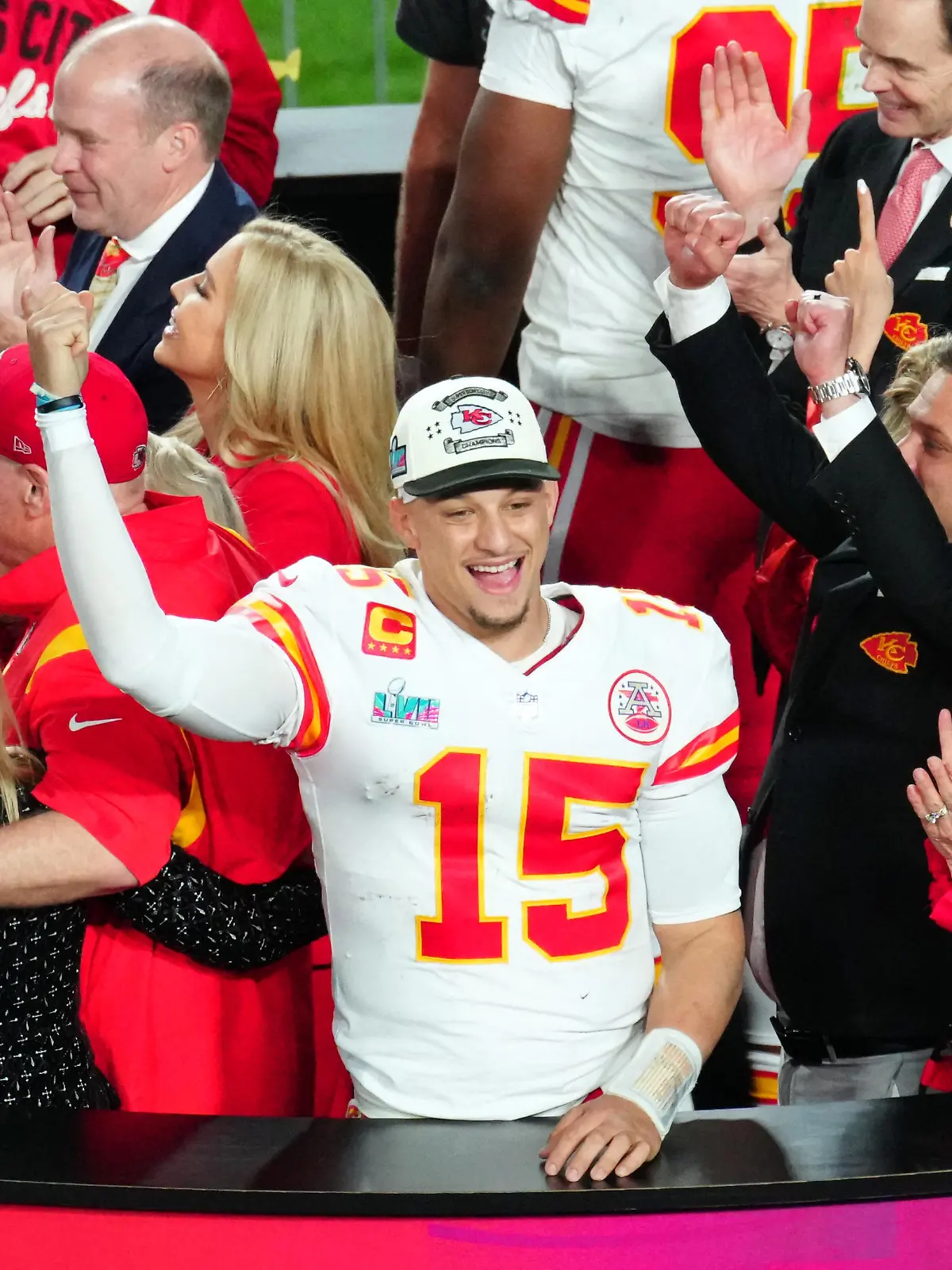 Feb 12, 2023; Glendale, AZ, USA; Kansas City Chiefs quarterback Patrick Mahomes (15) waves to the crowd after defeating the Philadelphia Eagles in Super Bowl LVII at State Farm Stadium. Mandatory Credit: Patrick Breen/The Republic via USA TODAY Sports