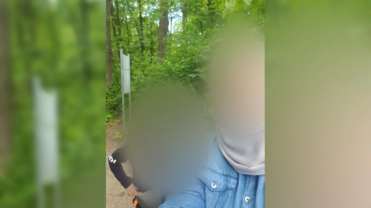 Die getötete Thurayya A. mit ihren Söhnen im Tierpark Neumünster 2021.