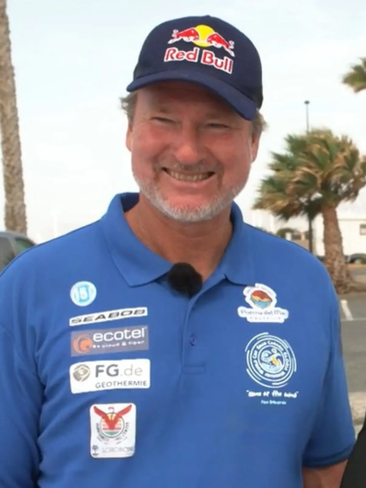 Der 42-malige Surfweltmeister Björn Dunkerbeck (55) und sein Sohn LIam (21).