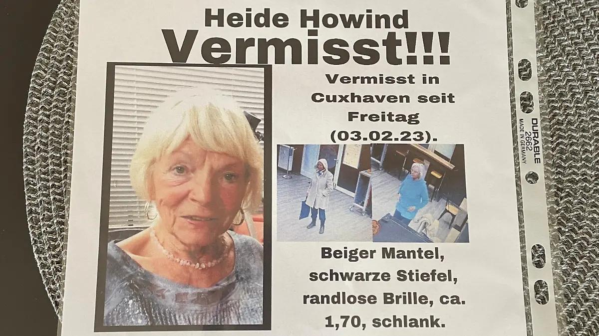 Mit Flyern sucht die Familie nach Heide Howind und hofft auf neue Hinweise.