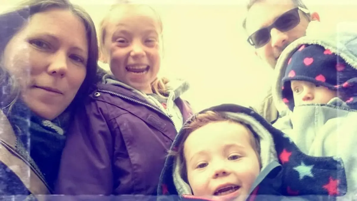 Familie Thompson bei einem Ausflug
