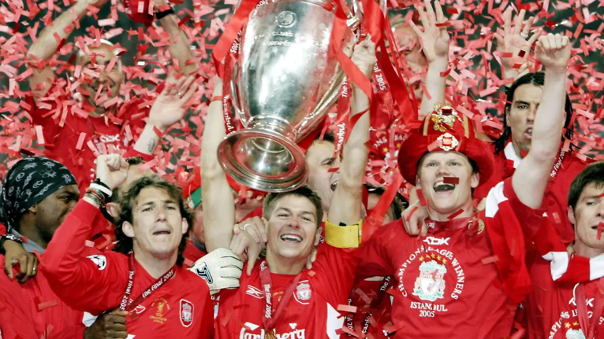 May 27, 2005 - Istanbul, Turkey - 058071.Josemi Josemi, Steven Gerrard and John Arne Riise along with the Liverpool Team Celebrate.Champions League Final Football Match AC Milan vs Liverpool (3-3 Liverpool win 3-2 on penalties)..Ataturk Olympic Stadium in Istanbul, Turkey..5-25-2005. - 2005.A16924 LIVERPOOL V AC MILAN PUBLICATIONxINxGERxSUIxAUTxONLY - ZUMAg49_ 77133046st Copyright: xAlphaxMay 27 2005 Istanbul Turkey Josemi Josemi Steven Gerrard and John Arne Riise along with The Liverpool team Celebrate Champions League Final Football Match AC Milan vs Liverpool 3 3 Liverpool Win 3 2 ON penalties Ataturk Olympic Stage in Istanbul Turkey 5 25 2005 2005 Liverpool v AC Milan PUBLICATIONxINxGERxSUIxAUTxONLY ZUMAg49_ Copyright