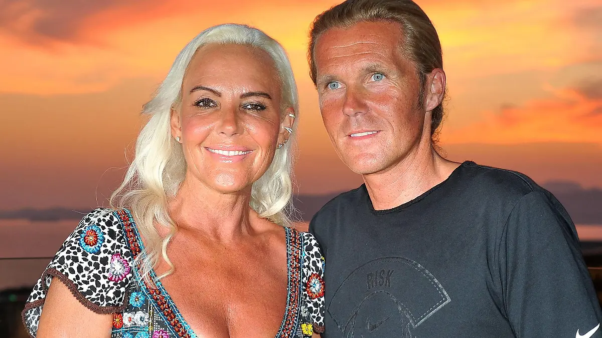 Natascha Ochsenknecht und ihr Freund Oliver bei der Remus Lifestyle Night am 2.08.2018 im Llaut Palace Hotel in Palma auf Mallorca, Spanien Remus Lifestyle Night auf Mallorca, 2018 *** Natascha Ochsenknecht and her friend Oliver at the Remus Lifestyle Night on 2 08 2018 at the Llaut Palace Hotel in Palma on Mallorca Spain Remus Lifestyle Night on Mallorca 2018 PUBLICATIONxINxGERxSUIxAUTxONLY