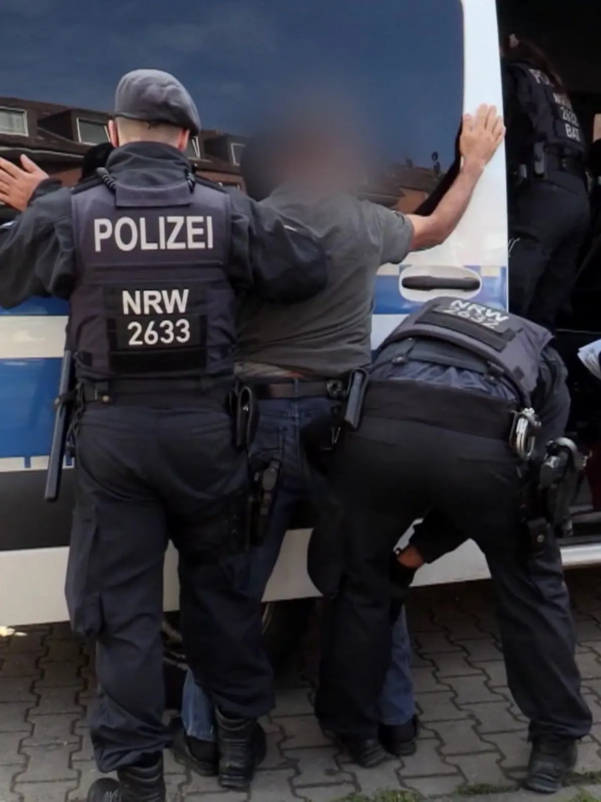 Bild zu: "Razzia in Duisburg"