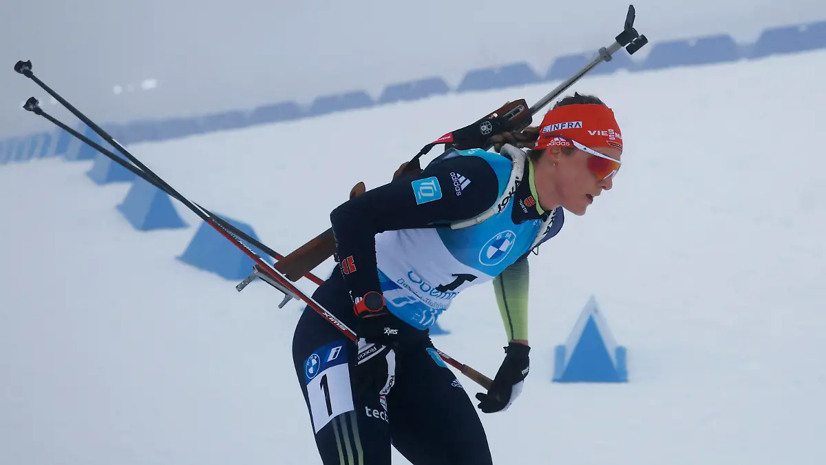 Biathlon - Biathlon World Championship - Oberhof, Germany - February 12, 2023 Germany's Denise Herrmann-Wick in action during the women's 10km pursuit competition REUTERS/Lisa Leutner