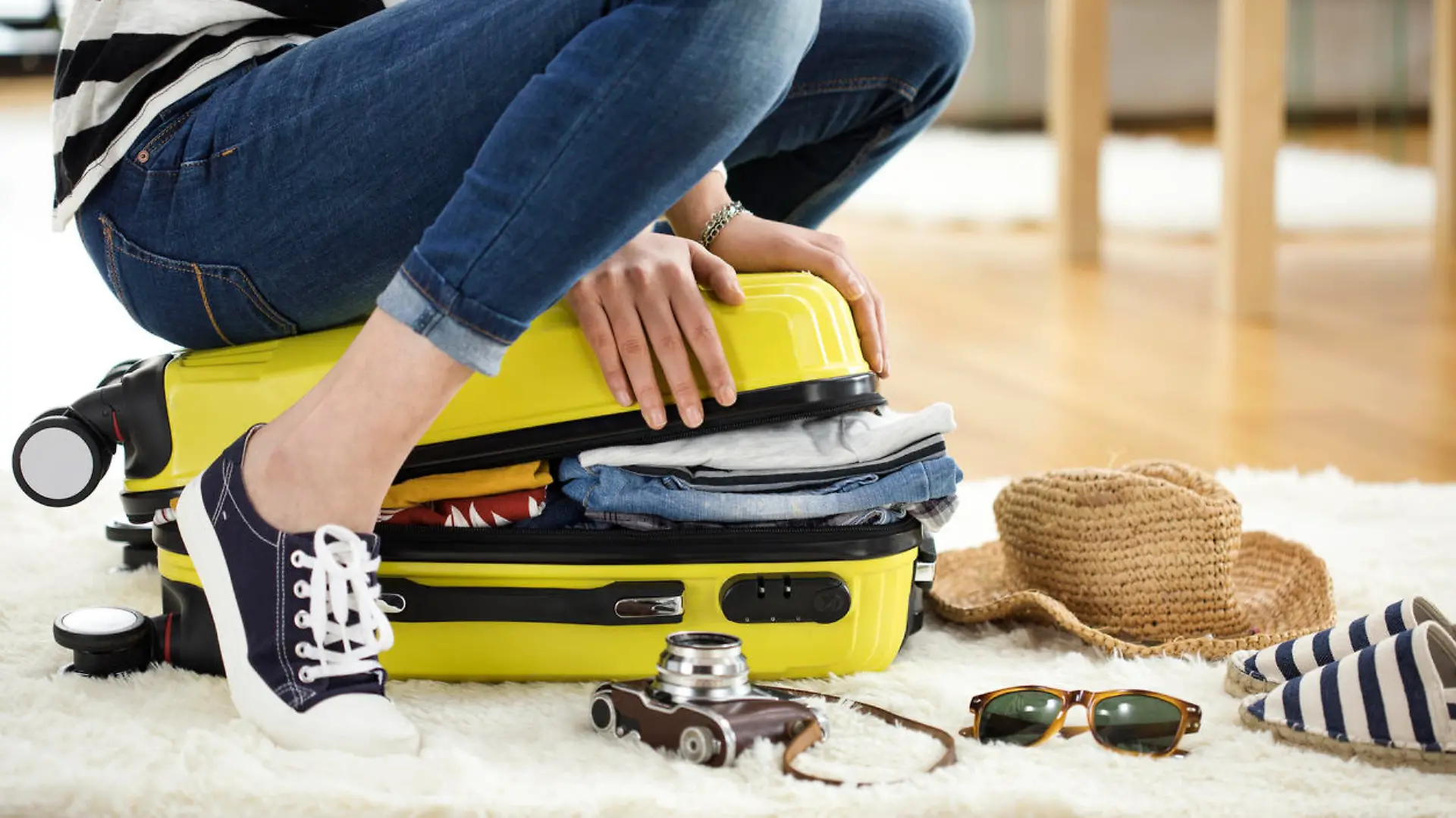 Beim Packen vergeht einem schon mal die Urlaubslaune. Dabei geht Packen auch ganz stressfrei, wenn man ein paar Dinge beachtet.