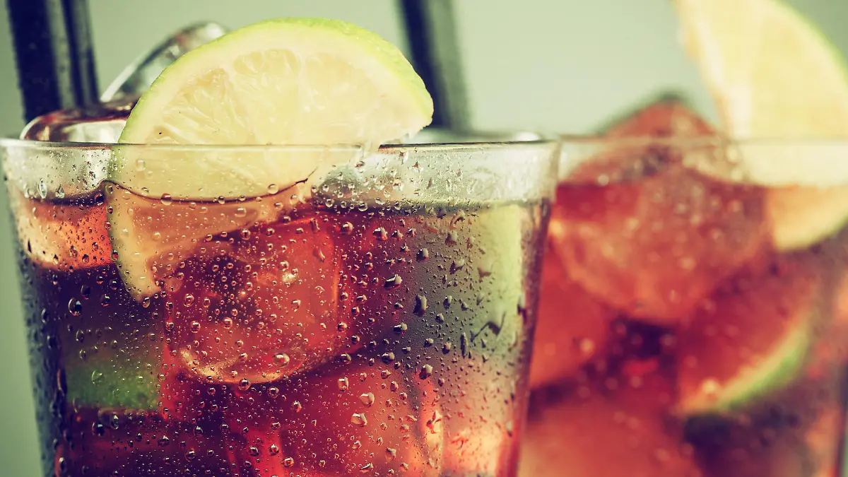Eiskalter Drink: Deshalb sollten Sie auf Eiswürfel verzichten Schockierender Restaurant-Test auf Mallorca