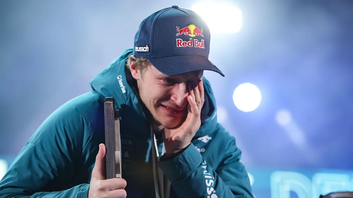 ALPINE SKIING - FIS Ski WC Courchevel Meribel MERIBEL,FRANCE,12.FEB.23 - ALPINE SKIING - FIS Alpine World Ski Championships, downhill, men, award ceremony. Image shows Marco Odermatt SUI . PUBLICATIONxNOTxINxAUTxSUIxSWE GEPAxpictures/xMathiasxMandl