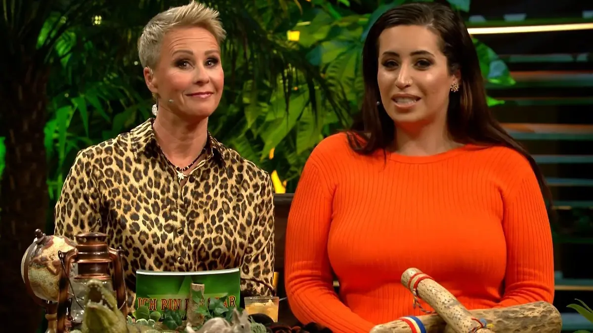 Sonja Zietlow überlässt Dschungelcamp-Kandidatin Jolina Mennen ihre Moderation.