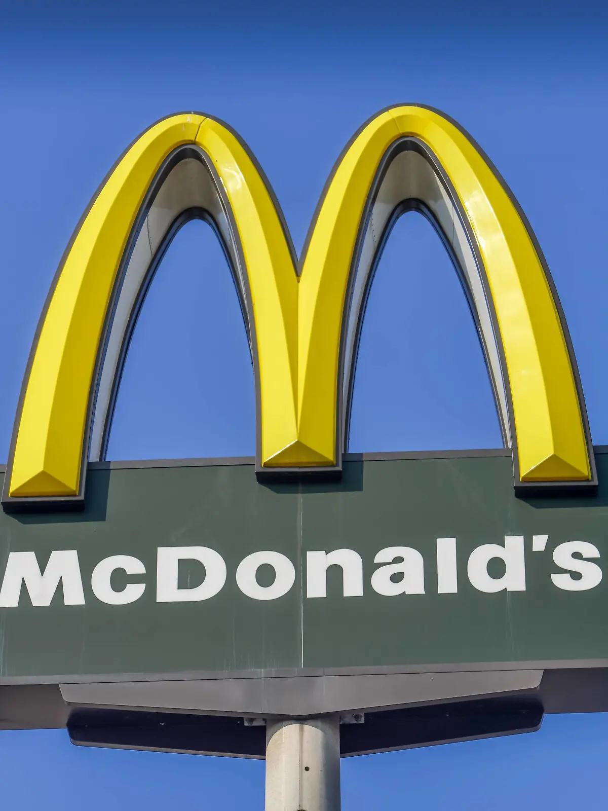 McDonaldÂ s, Schoeneberg, Berlin, Deutschland *** McDonaldÂ s Schoeneberg Berlin Germany  