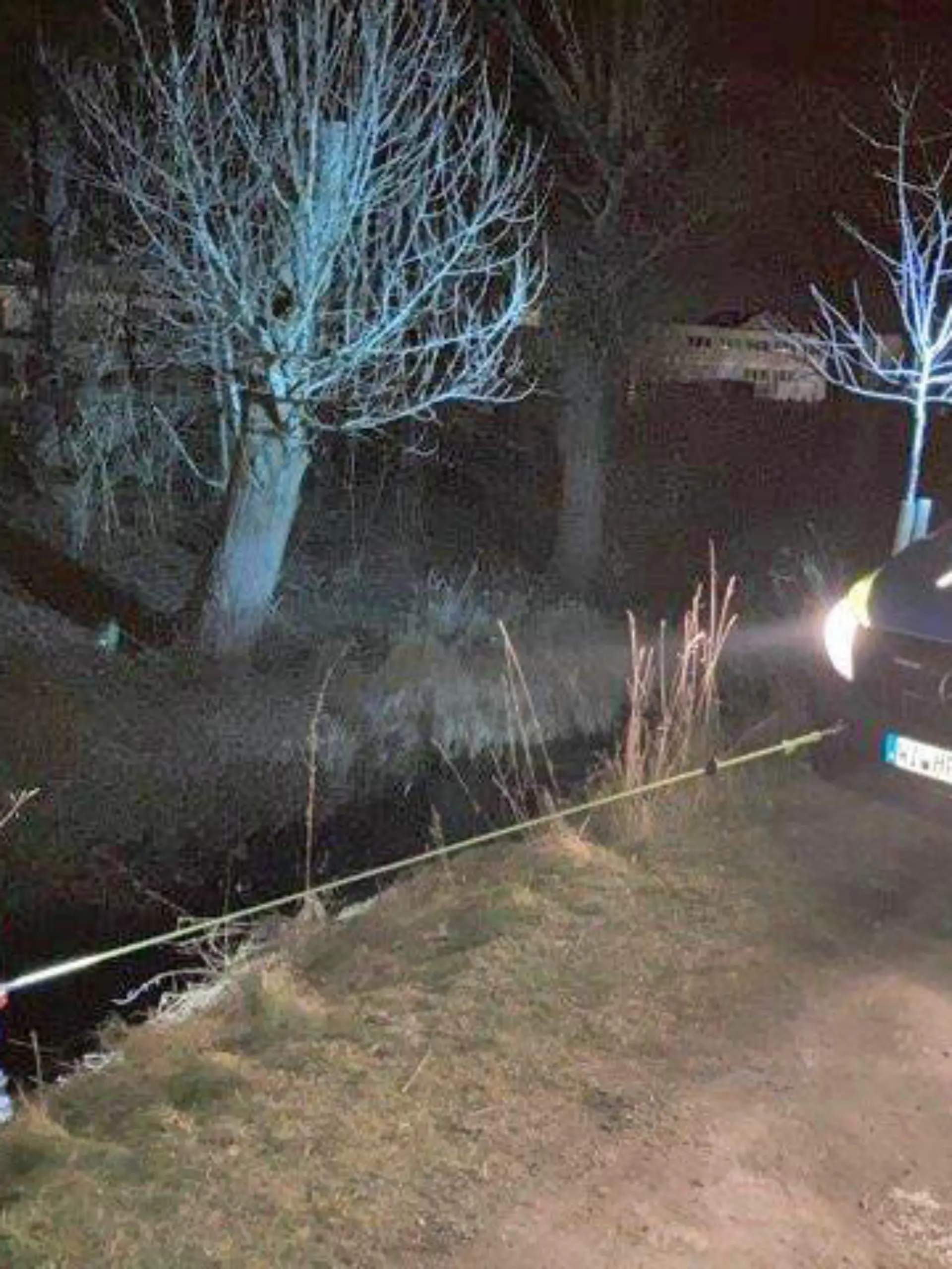 Bergung des Krankenfahrstuhls aus dem Wahlebach