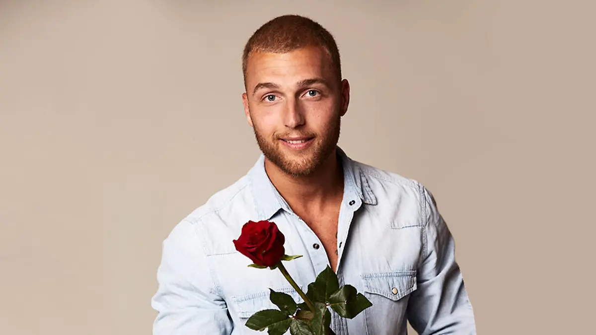 bachelorette bio filip