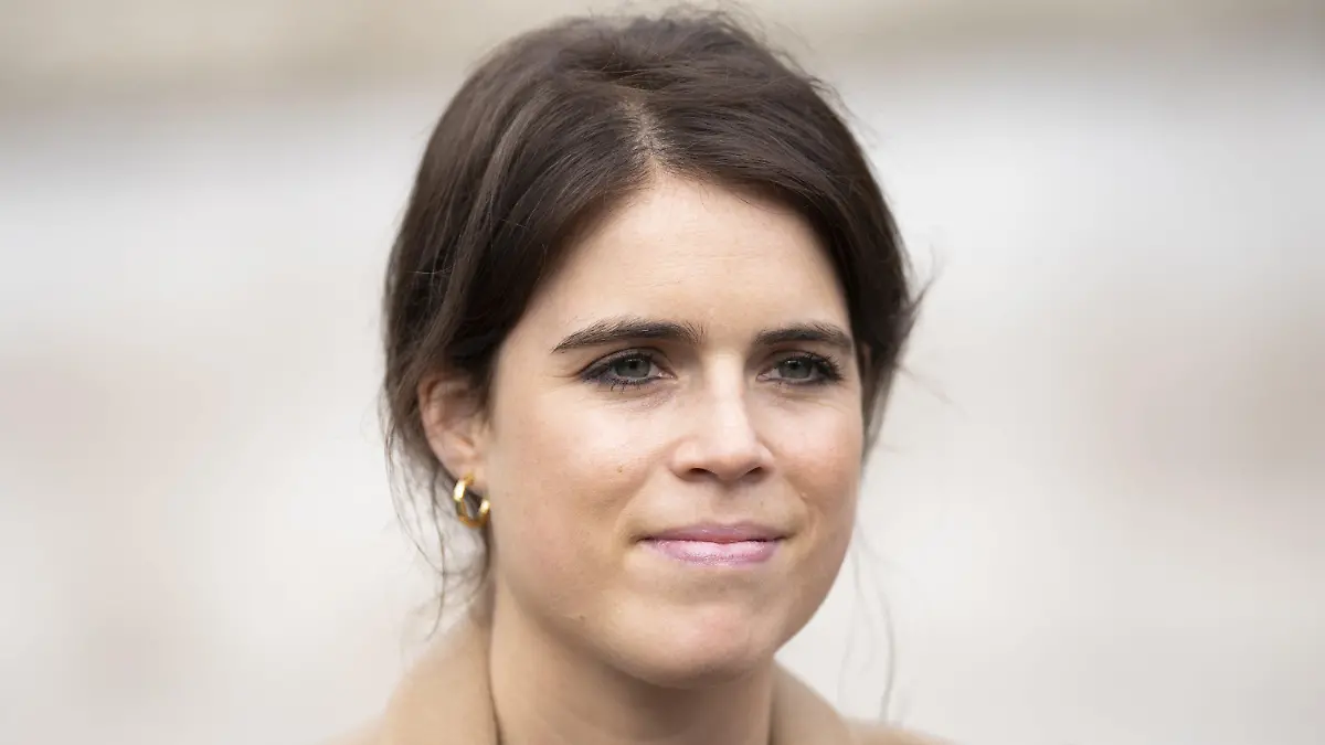 17.10.2022, Großbritannien, London: Prinzessin Eugenie bei einem Besuch der Kunstausstellung des Anti-Slavery Collective am Trafalgar Square. Foto: Kirsty O'connor/PA Wire/dpa +++ dpa-Bildfunk +++