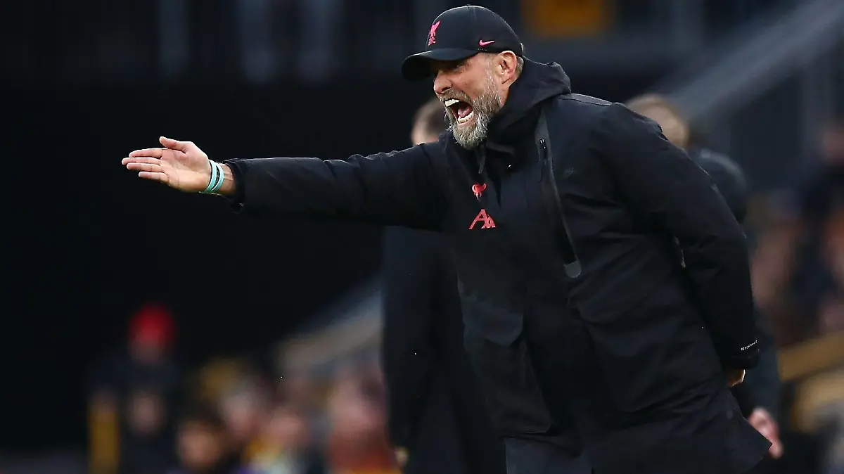 Mandatory Credit: Photo by Michael Zemanek/Shutterstock 13753106al Jurgen Klopp manager of Liverpool Wolverhampton Wanderers v Liverpool, Premier League, Football, Molineux, Wolverhampton, UK - 04 Feb 2023 EDITORIAL USE ONLY No use with unauthorised audio, video, data, fixture lists, club/league logos or live services. Online in-match use limited to 120 images, no video emulation. No use in betting, games or single club/league/player publications. Wolverhampton Wanderers v Liverpool, Premier League, Football, Molineux, Wolverhampton, UK - 04 Feb 2023 EDITORIAL USE ONLY No use with unauthorised audio, video, data, fixture lists, club/league logos or live services. Online in-match use limited to 120 images, no video emulation. No use in betting, games or single club/league/player publications. PUBLICATIONxINxGERxSUIxAUTxHUNxGRExMLTxCYPxROUxBULxUAExKSAxONLY Copyright: xMichaelxZemanek/Shutterstockx 13753106al