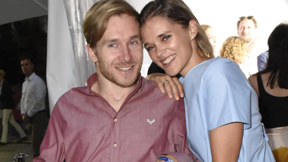 Samuel Koch und Gattin Sarah Elena beim Audi Director s Cut und Movie Meets Media 2018 auf dem 36. Filmfest München auf der Praterinsel. München, 30.06.2018 *** Samuel Koch and wife Sarah Elena at the Audi Director s Cut and Movie Meets Media 2018 at the 36th Munich Film Festival on the Prater Island Munich 30 06 2018 Foto:xP.xSchönbergerx/xFuturexImage  
