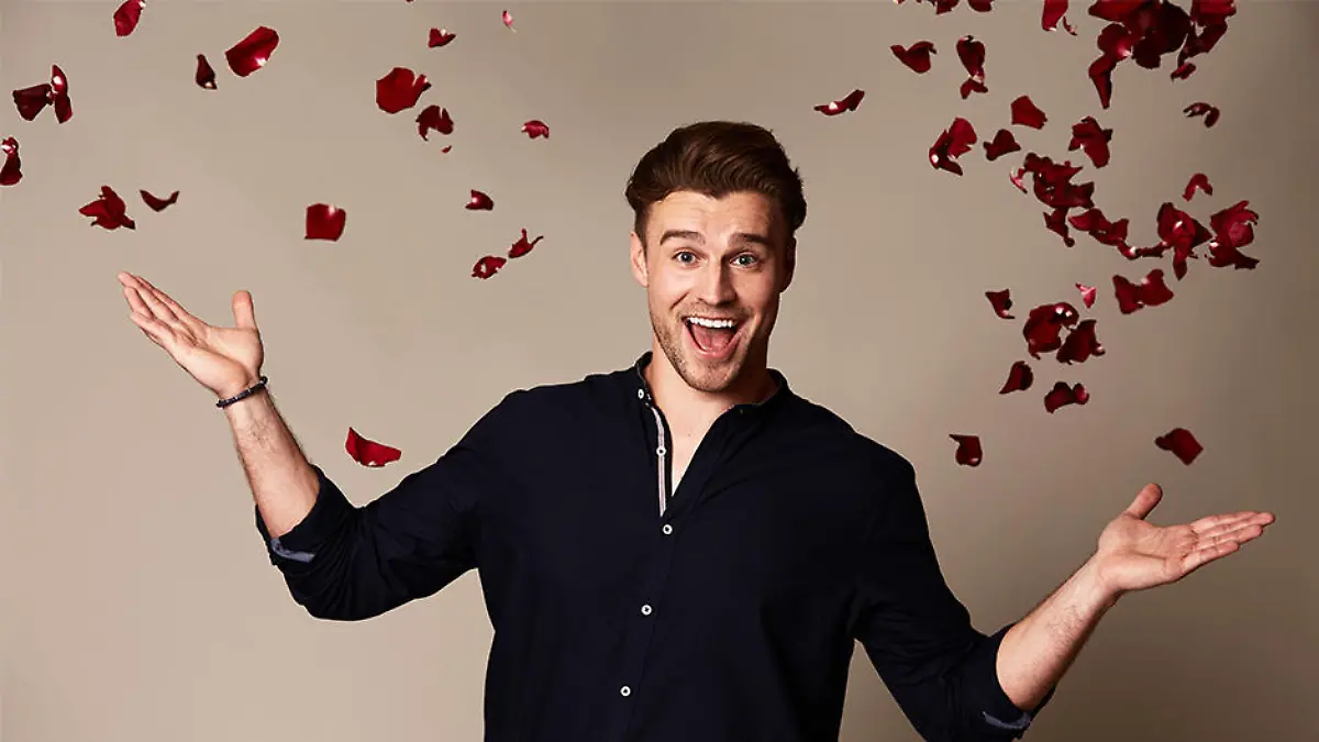 bachelorette bio alexander