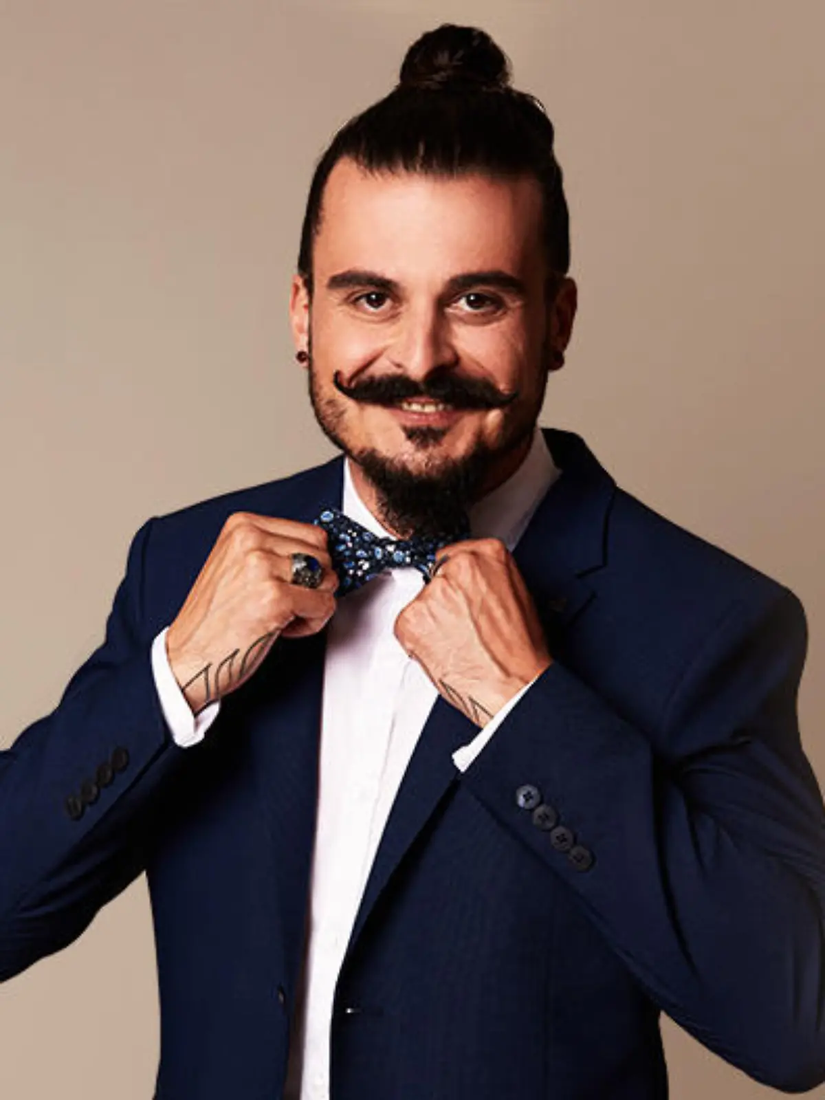 bachelorette bio david