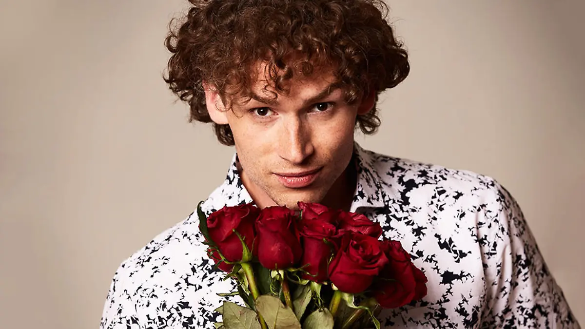 bachelorette bio edgar