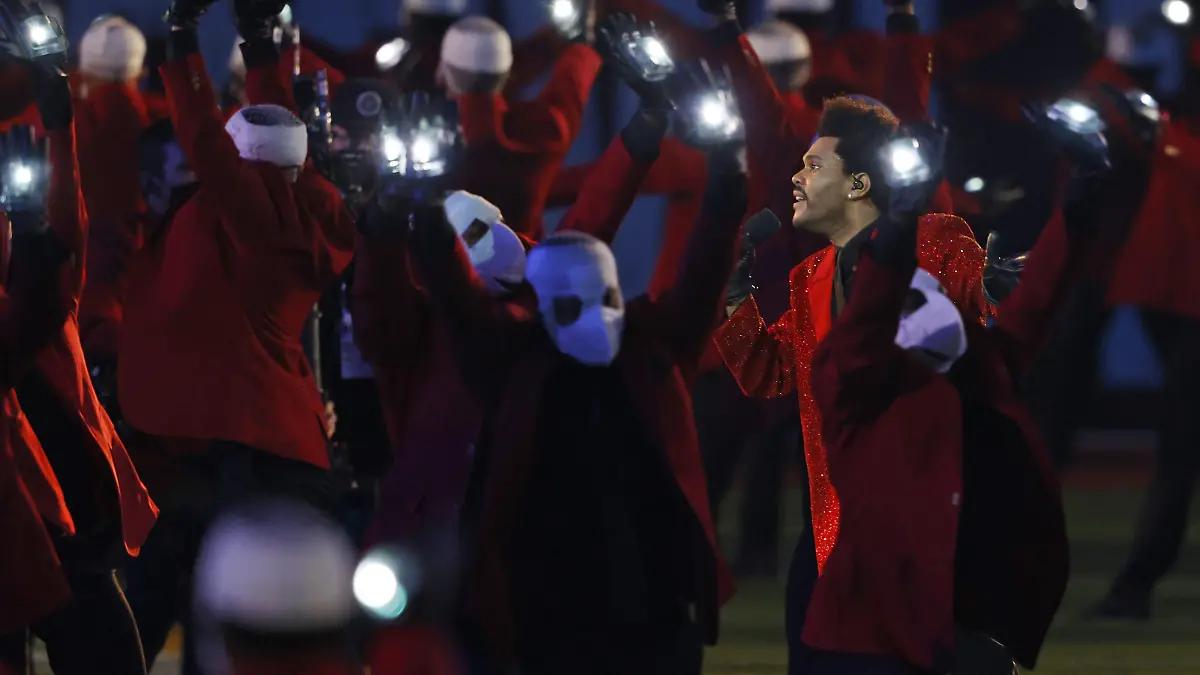 Große Ehre für The Weeknd: Er durfte die legendäre Halbzeitshow bei Super Bowl 2021 rocken.