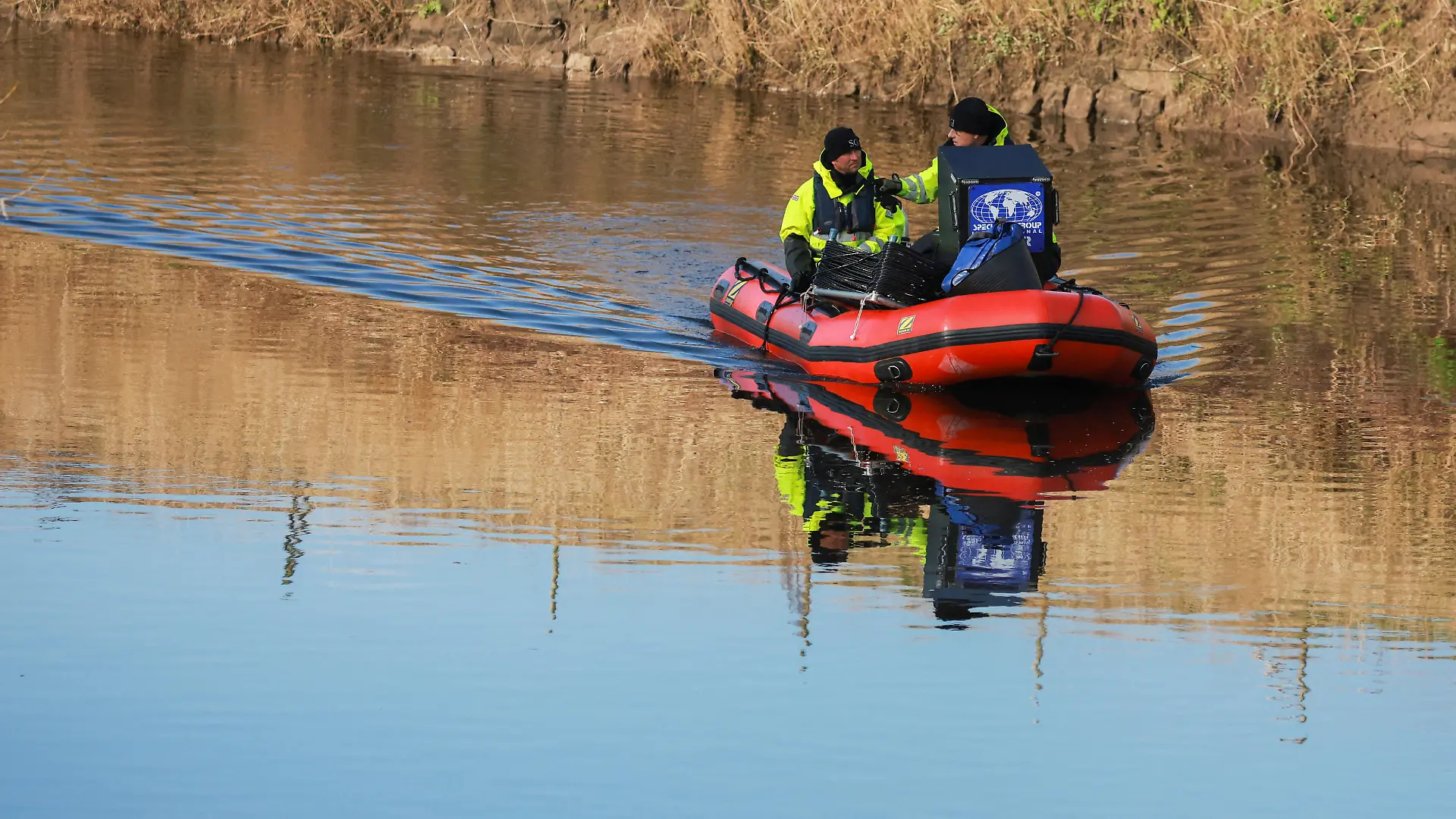 Members of the Specialist Group International continue to search River Wyre for Nicola Bulley who is currently missing in Lancashire, Britain February 6, 2023. REUTERS/Phil Noble